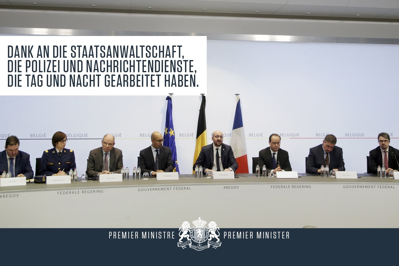 Charles Michel und François Hollande tauschen nach der Festnahme von Abdeslam dank der guten Zusammenarbeit zwischen Frankreich und Belgien Glückwünsche aus.