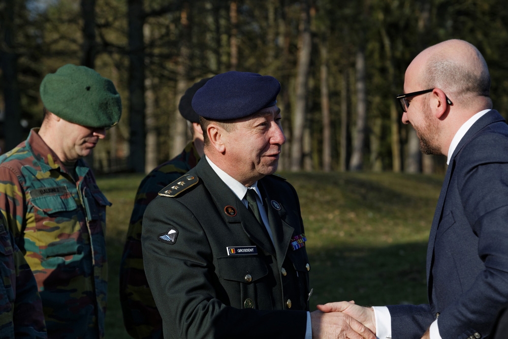 Visite aux militaires de la base de Marche-en-Famenne 