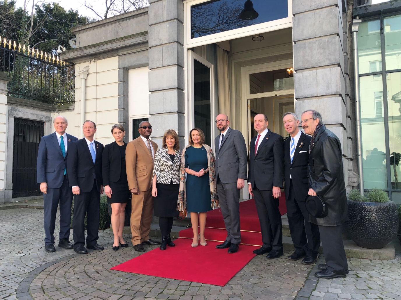 Rencontre avec une délégation du Congrès américain menée par  la Présidente de la Chambre des Représentants, Mme Nancy Pelosi