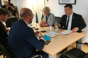 In de marge van de Europese Raad, ontmoeting met de eerste minister van Estland, Jüri Ratas. Estland zal vanaf 1 juli het voorzitterschap van de Raad van de EU waarnemen.