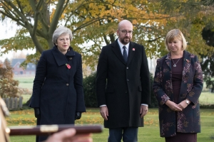 bezoek aan de begraafplaats van Saint-Symphorien in aanwezigheid van H.E. Mevr. Theresa May, eerste minister van het Verenigd Koninkrijk