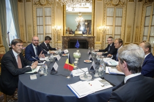 •	Réunion de travail avec le Président du Conseil européen Donald Tusk.