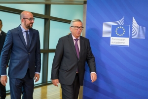 Vergadering met Europees Commissievoorzitter Jean-Claude Juncker en voorbereiding van de informele top van staatshoofden en regeringsleiders die over twee weken zal plaatsvinden, op vrijdag 16 september, in de Slovaakse hoofdstad Bratislava.