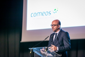 Conférence durant le “Comeos commerce summit”